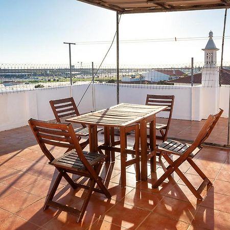 Blife Marya Private Rooms - Airport Stay FAO Kültér fotó